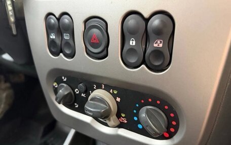 Renault Logan I, 2011 год, 370 000 рублей, 9 фотография