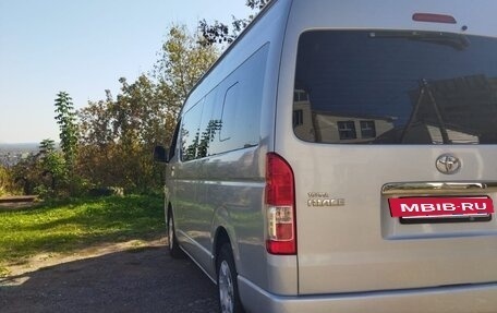 Toyota HiAce H200, 2016 год, 3 199 000 рублей, 7 фотография