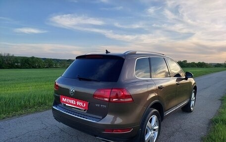 Volkswagen Touareg III, 2011 год, 1 750 000 рублей, 4 фотография
