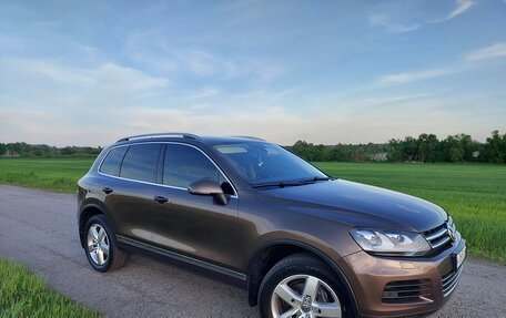 Volkswagen Touareg III, 2011 год, 1 750 000 рублей, 6 фотография