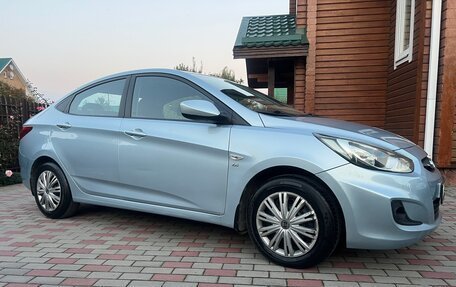 Hyundai Solaris II рестайлинг, 2011 год, 798 000 рублей, 7 фотография