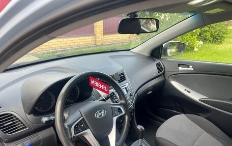 Hyundai Solaris II рестайлинг, 2011 год, 798 000 рублей, 12 фотография