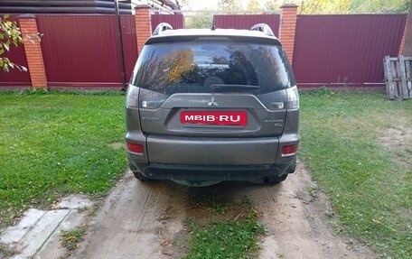 Mitsubishi Outlander III рестайлинг 3, 2011 год, 700 000 рублей, 6 фотография