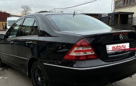 Mercedes-Benz C-Класс, 2004 год, 350 000 рублей, 4 фотография
