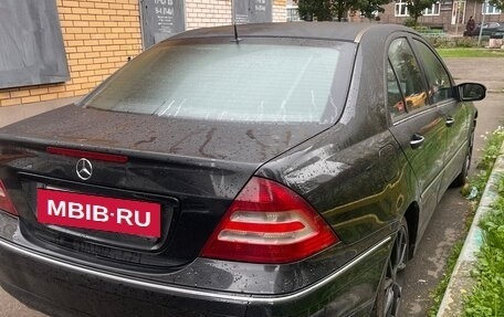 Mercedes-Benz C-Класс, 2004 год, 350 000 рублей, 15 фотография