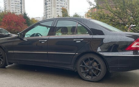 Mercedes-Benz C-Класс, 2004 год, 350 000 рублей, 21 фотография