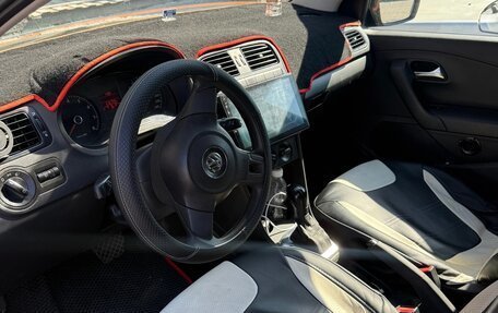 Volkswagen Polo VI (EU Market), 2011 год, 650 000 рублей, 4 фотография