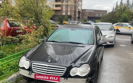 Mercedes-Benz C-Класс, 2004 год, 350 000 рублей, 20 фотография
