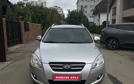 KIA cee'd I рестайлинг, 2008 год, 650 000 рублей, 1 фотография