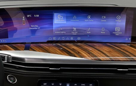 Cadillac Escalade V, 2026 год, 23 400 000 рублей, 17 фотография