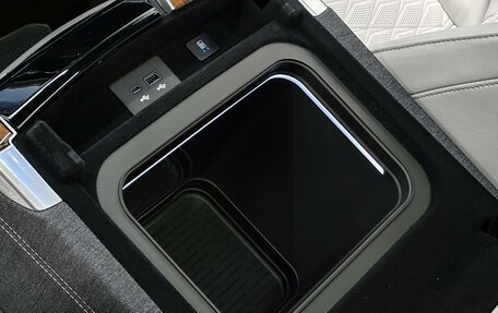 Cadillac Escalade V, 2026 год, 23 400 000 рублей, 35 фотография
