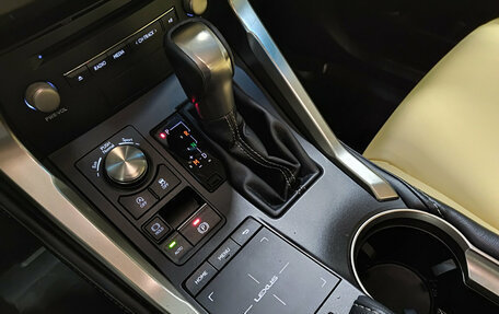 Lexus NX I, 2017 год, 3 470 000 рублей, 19 фотография
