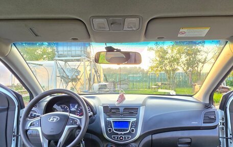 Hyundai Solaris II рестайлинг, 2013 год, 850 000 рублей, 6 фотография