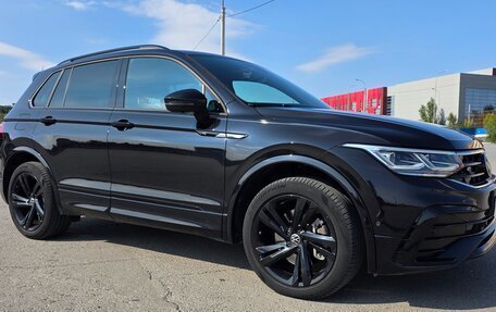 Volkswagen Tiguan II, 2021 год, 4 299 000 рублей, 3 фотография