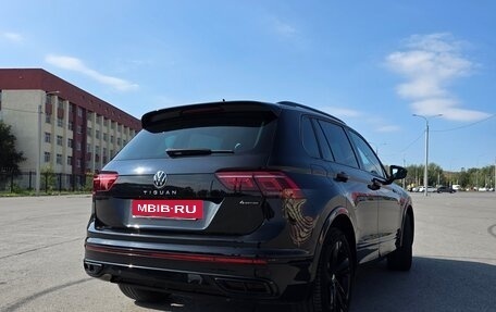 Volkswagen Tiguan II, 2021 год, 4 299 000 рублей, 12 фотография