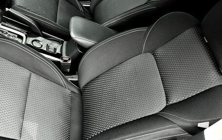 Mitsubishi Outlander III рестайлинг 3, 2020 год, 2 290 000 рублей, 10 фотография