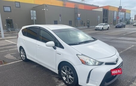 Toyota Prius v (+) I (ZVW40/41) рестайлинг, 2016 год, 1 650 000 рублей, 16 фотография