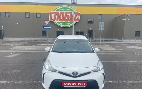 Toyota Prius v (+) I (ZVW40/41) рестайлинг, 2016 год, 1 650 000 рублей, 19 фотография
