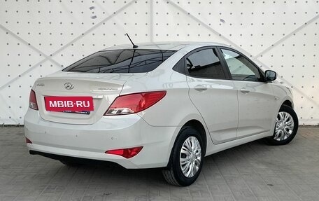 Hyundai Solaris II рестайлинг, 2015 год, 1 050 000 рублей, 4 фотография