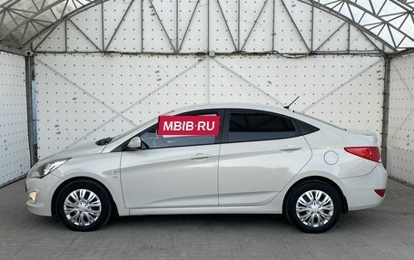 Hyundai Solaris II рестайлинг, 2015 год, 1 050 000 рублей, 10 фотография