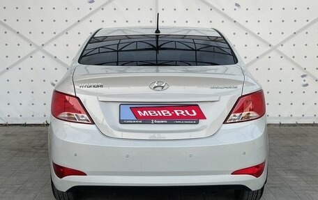 Hyundai Solaris II рестайлинг, 2015 год, 1 050 000 рублей, 6 фотография