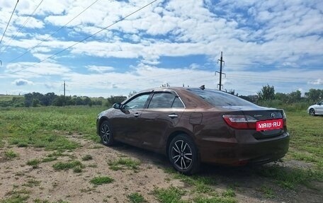Toyota Camry, 2017 год, 2 300 000 рублей, 5 фотография