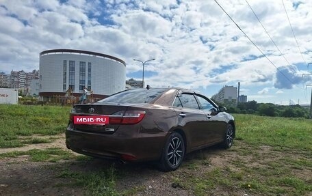 Toyota Camry, 2017 год, 2 300 000 рублей, 4 фотография