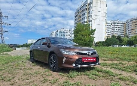 Toyota Camry, 2017 год, 2 300 000 рублей, 2 фотография