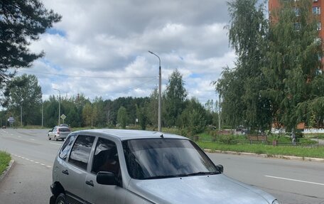 Chevrolet Niva I рестайлинг, 2003 год, 130 000 рублей, 1 фотография