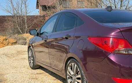 Hyundai Solaris II рестайлинг, 2013 год, 1 000 000 рублей, 4 фотография