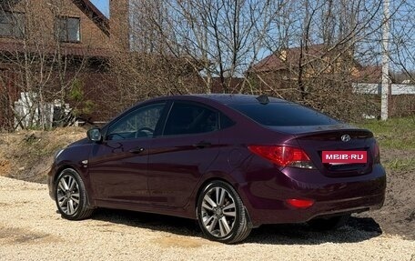 Hyundai Solaris II рестайлинг, 2013 год, 1 000 000 рублей, 3 фотография