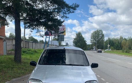 Chevrolet Niva I рестайлинг, 2003 год, 130 000 рублей, 2 фотография
