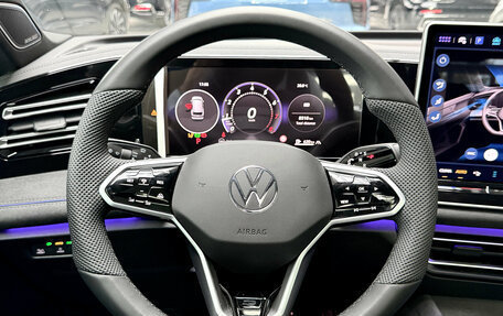 Volkswagen Tiguan, 2024 год, 5 000 000 рублей, 31 фотография