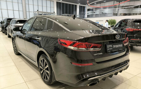 KIA Optima IV, 2018 год, 1 740 000 рублей, 11 фотография