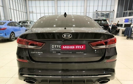 KIA Optima IV, 2018 год, 1 740 000 рублей, 10 фотография