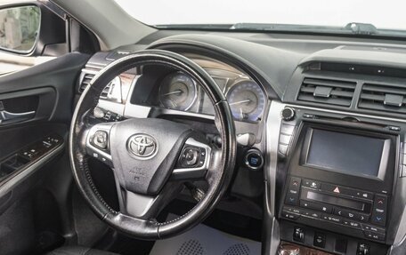 Toyota Camry, 2015 год, 2 199 000 рублей, 10 фотография