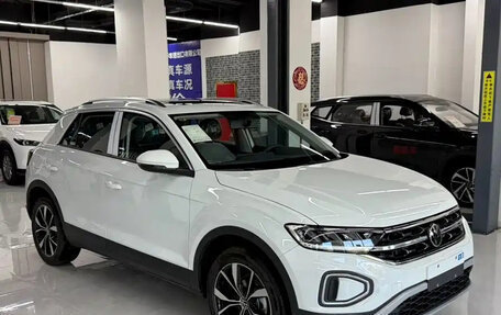 Volkswagen T-Roc I, 2026 год, 2 400 000 рублей, 3 фотография