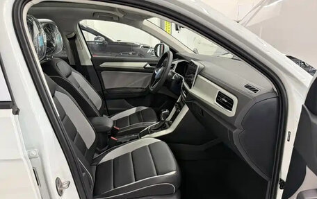 Volkswagen T-Roc I, 2026 год, 2 400 000 рублей, 15 фотография
