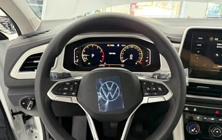 Volkswagen T-Roc I, 2026 год, 2 400 000 рублей, 10 фотография