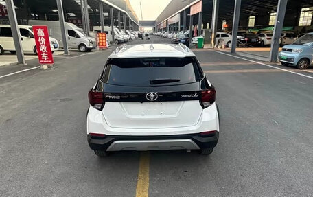 Toyota Yaris XP150 рестайлинг, 2022 год, 1 340 700 рублей, 4 фотография