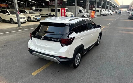 Toyota Yaris XP150 рестайлинг, 2022 год, 1 340 700 рублей, 5 фотография