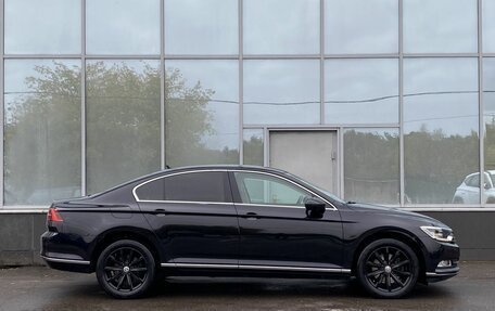 Volkswagen Passat B8 рестайлинг, 2015 год, 1 699 000 рублей, 4 фотография