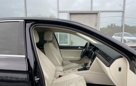 Volkswagen Passat B8 рестайлинг, 2015 год, 1 699 000 рублей, 24 фотография