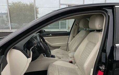 Volkswagen Passat B8 рестайлинг, 2015 год, 1 699 000 рублей, 23 фотография