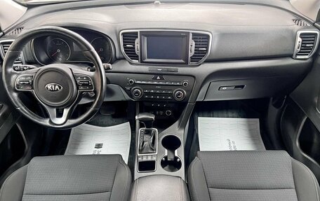 KIA Sportage IV рестайлинг, 2017 год, 1 995 000 рублей, 10 фотография