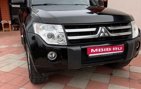 Mitsubishi Pajero IV, 2011 год, 2 250 000 рублей, 2 фотография