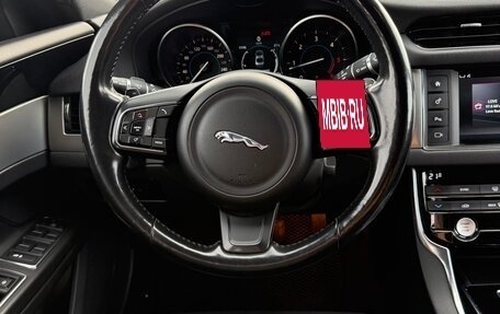 Jaguar XF II, 2018 год, 1 800 000 рублей, 15 фотография