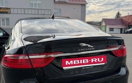 Jaguar XF II, 2018 год, 1 800 000 рублей, 11 фотография