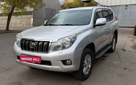 Toyota Land Cruiser Prado 150 рестайлинг 2, 2012 год, 2 850 000 рублей, 8 фотография