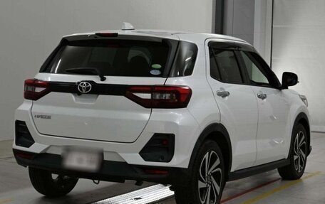 Toyota Raize I, 2021 год, 1 256 000 рублей, 2 фотография